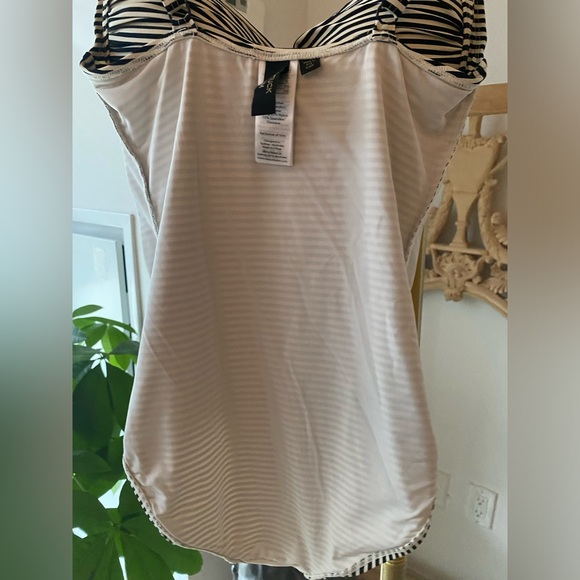 Niptuck Swim, Off-white & Black Stripe, One Piece. Never Worn.  Size US6 CAN8 - Picture 11 of 14